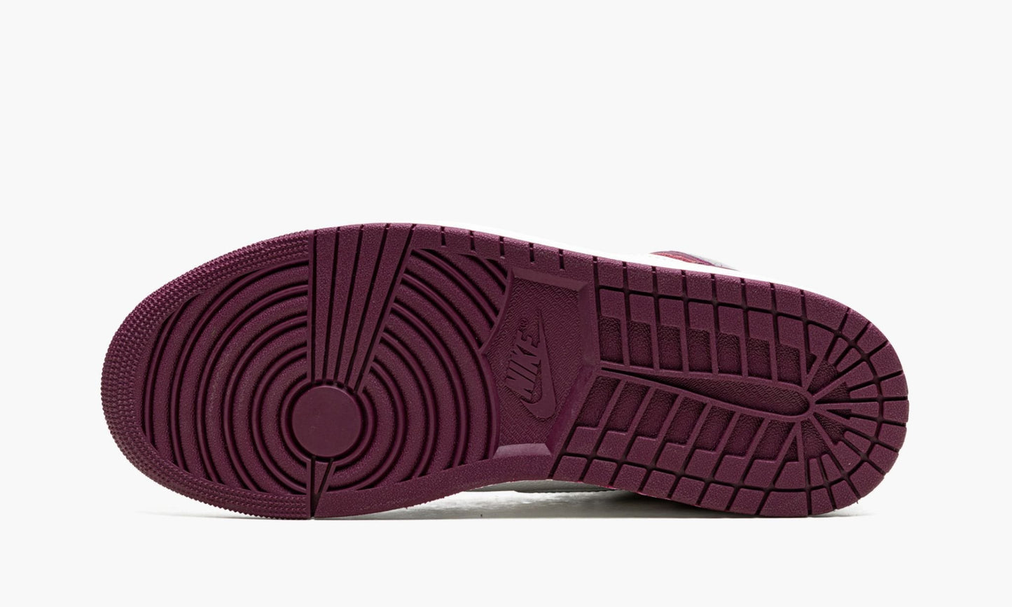 Air Jordan 1 Retro High OG “Bordeaux”